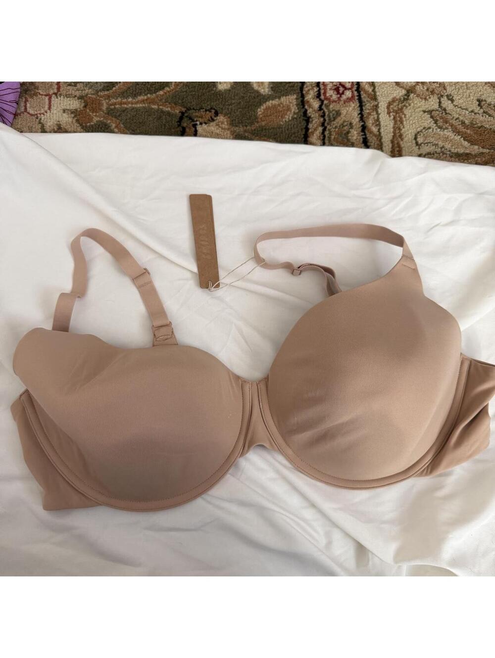 SKIMS Fits Everybody T-Shirt Bra in Clay